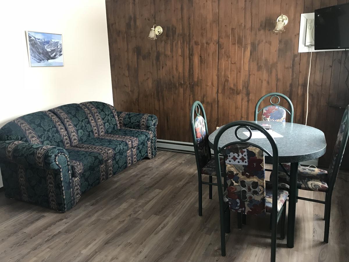 Cormack Lush'S Cottages מראה חיצוני תמונה